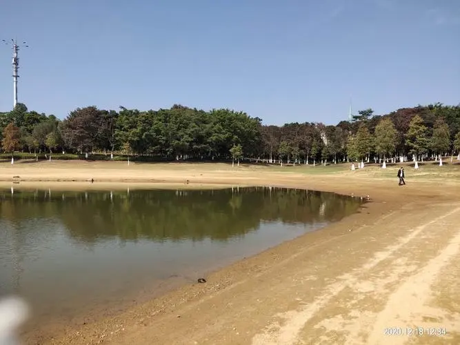 松山湖阳光沙滩